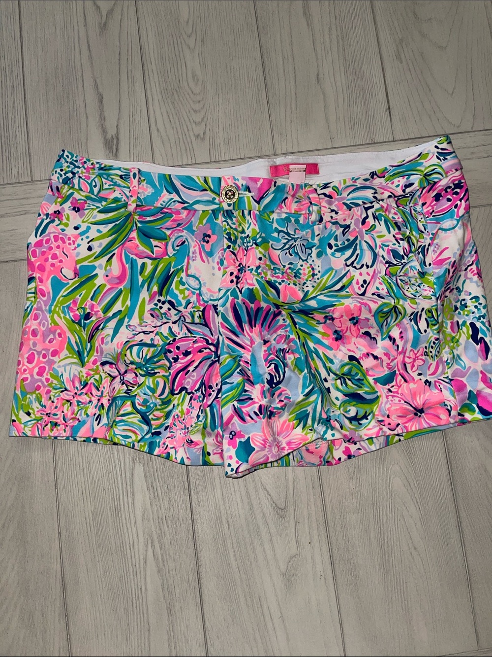 Lilly Pulitzer Callahan Shorts Tropical Floral Stretch - Pink Blue Green